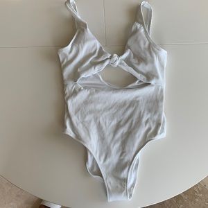 Key hole cut out one piece from aerie
